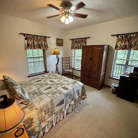Long Mountain Lodge Bed & Breakfast Dahlonega Dış mekan fotoğraf