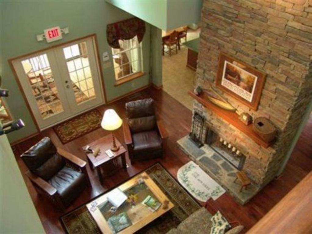 Long Mountain Lodge Bed & Breakfast Dahlonega Dış mekan fotoğraf