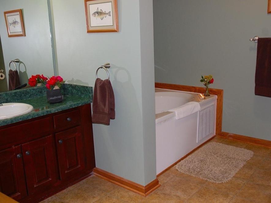 Long Mountain Lodge Bed & Breakfast Dahlonega Dış mekan fotoğraf