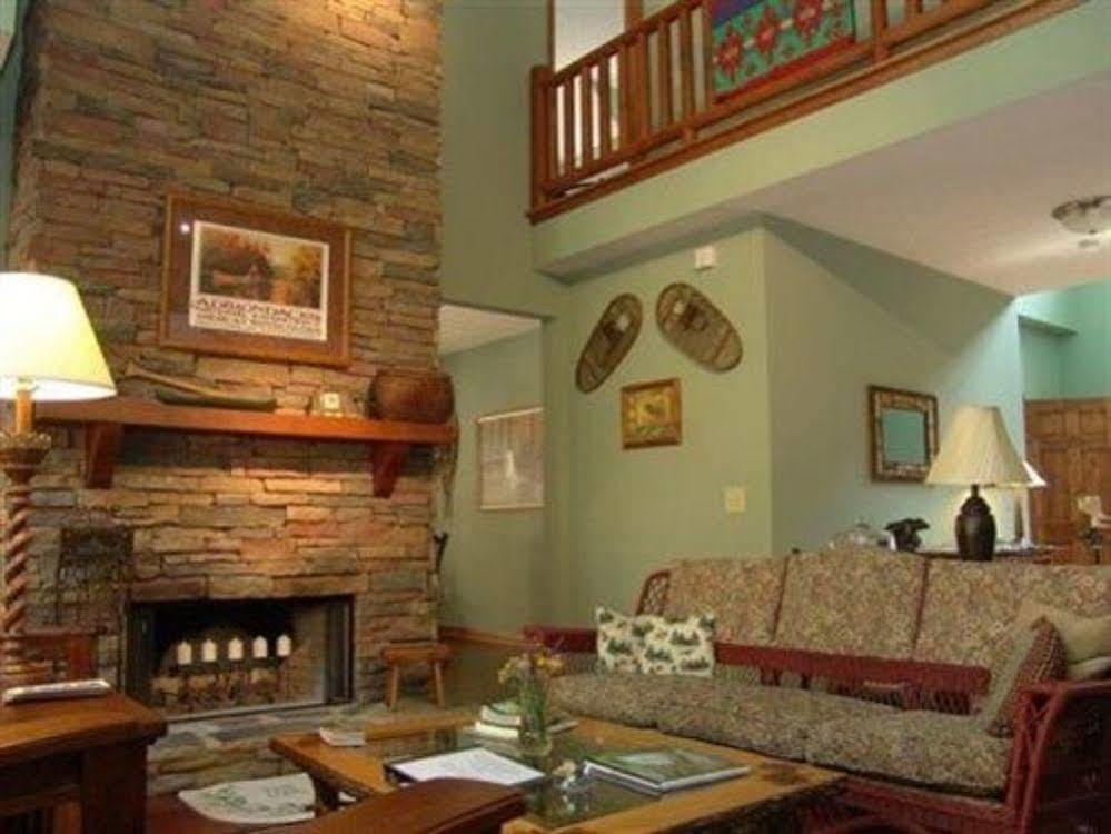 Long Mountain Lodge Bed & Breakfast Dahlonega Dış mekan fotoğraf